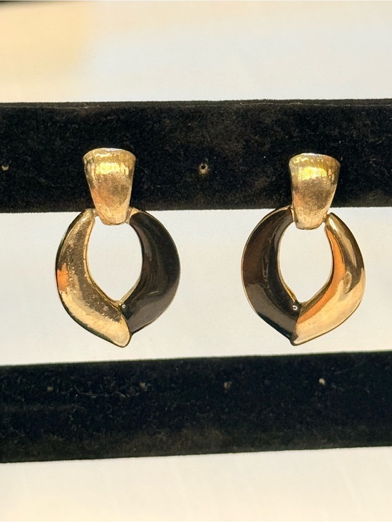 Jewelry - Vintage Black & Gold Door Knocker Dangle Drop Earrings